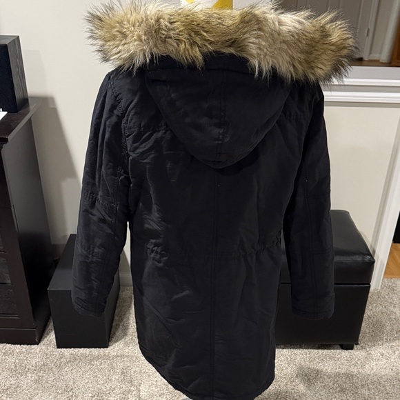 American Eagle Outfitters Black Puffer Coat with Faux Fur Hood - Picture 5 of 7